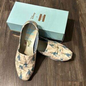 Limited Edition Sleeping Beauty Disney x TOMS